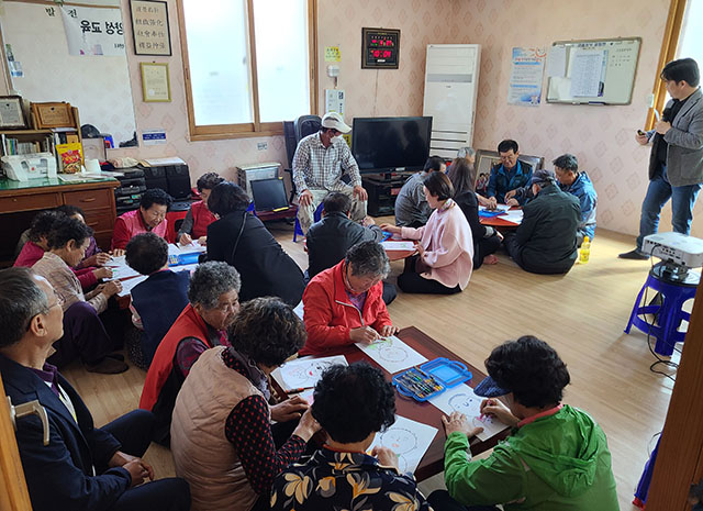 산청군 마을리더·활동가 양성 집합교육 돌입 -차황면 교육 모습.jpg