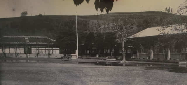 1921년 5월 9일 개교 당시의 지수공립보통학교 전경./지수면지/
