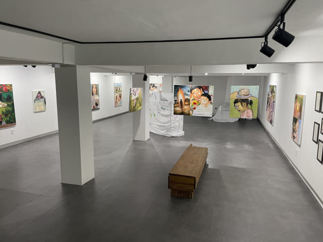 청년작가들을 위한 미술 갤러리 ‘웨이브(.wav)’의 내부 전시 모습./아트워크뮤지엄/
