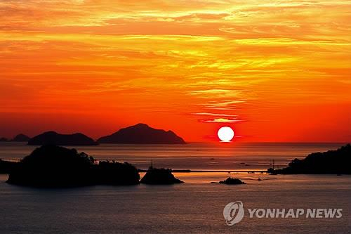 통영 달아공원 일몰[연합뉴스 자료사진]